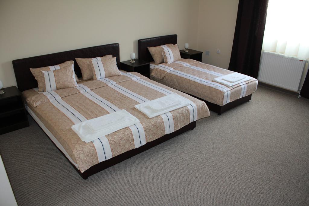 Hotel Feniks Požarevac Quarto foto