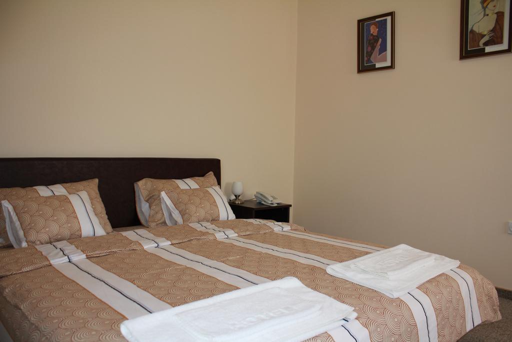 Hotel Feniks Požarevac Quarto foto