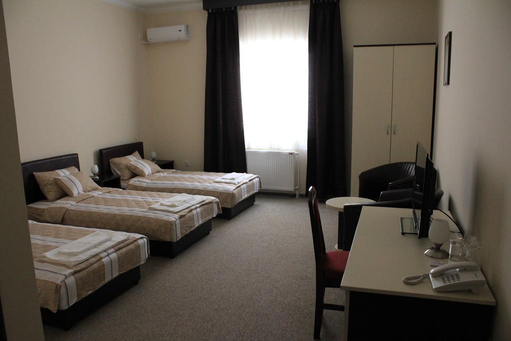 Hotel Feniks Požarevac Quarto foto